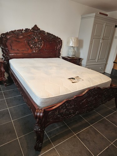 Carved mahogany kingsize bed - carved, &