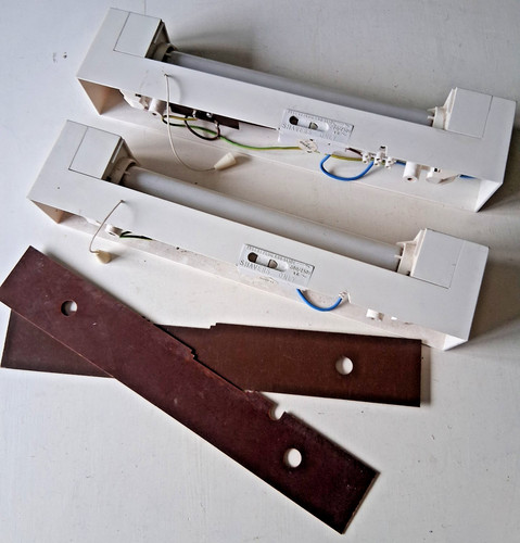 Under cupboard strip lights - under, x